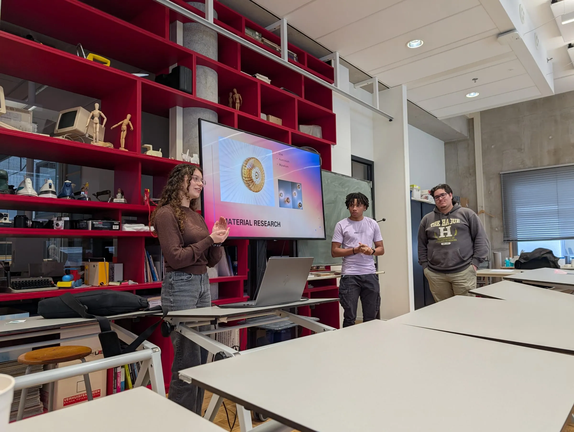 Students from THUAS working on hardware with the studio